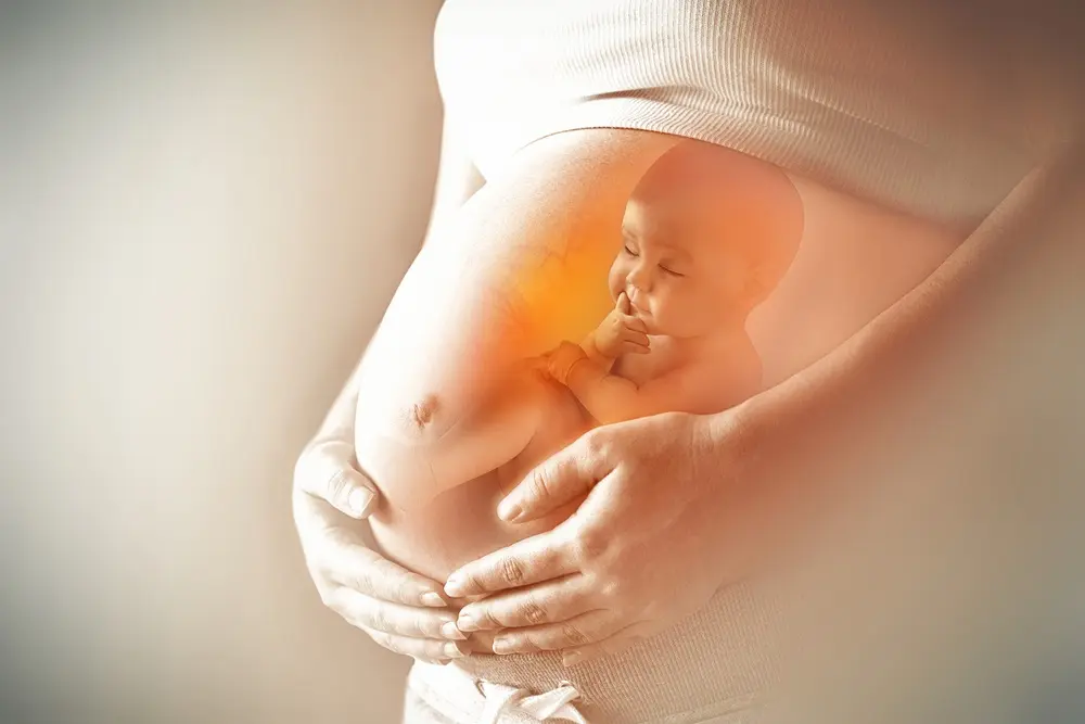 مميزات وفوائد الولادة الطبيعية للجنين.