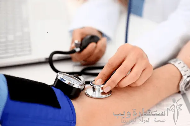من نصائح للتغلب على أعراض ارتفاع ضغط الدم قياس الضغط بانتظام